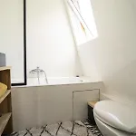 Apartment Parisian Cocoon Under The Roofs View Eiffel Tower *