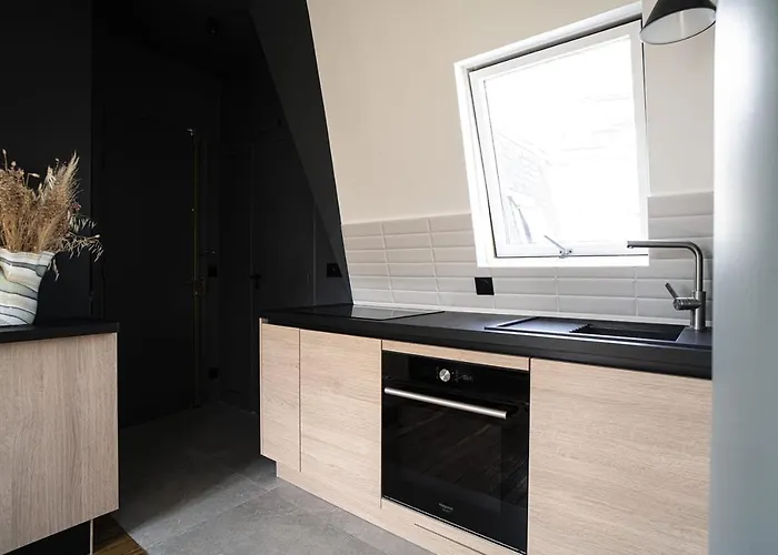 Parisian Cocoon Under The Roofs View Eiffel Tower Appartement